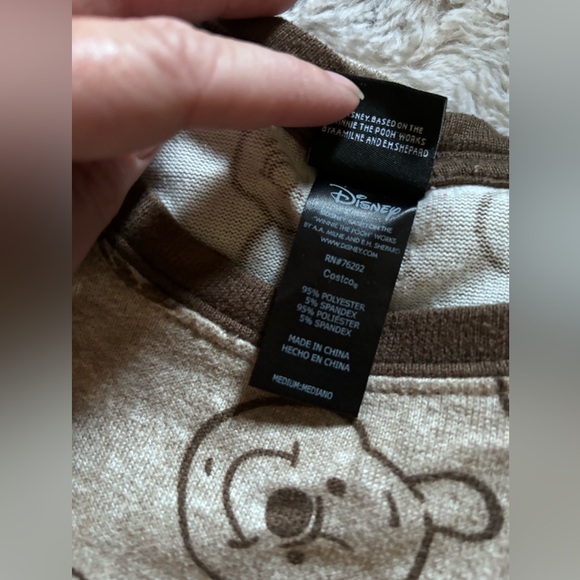 🍯Disney Costco Winnie the Pooh Womens Cozy Pajamas Set - Picture 5 of 6